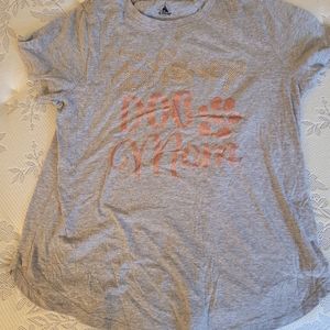 Large womens disney dog mom tee